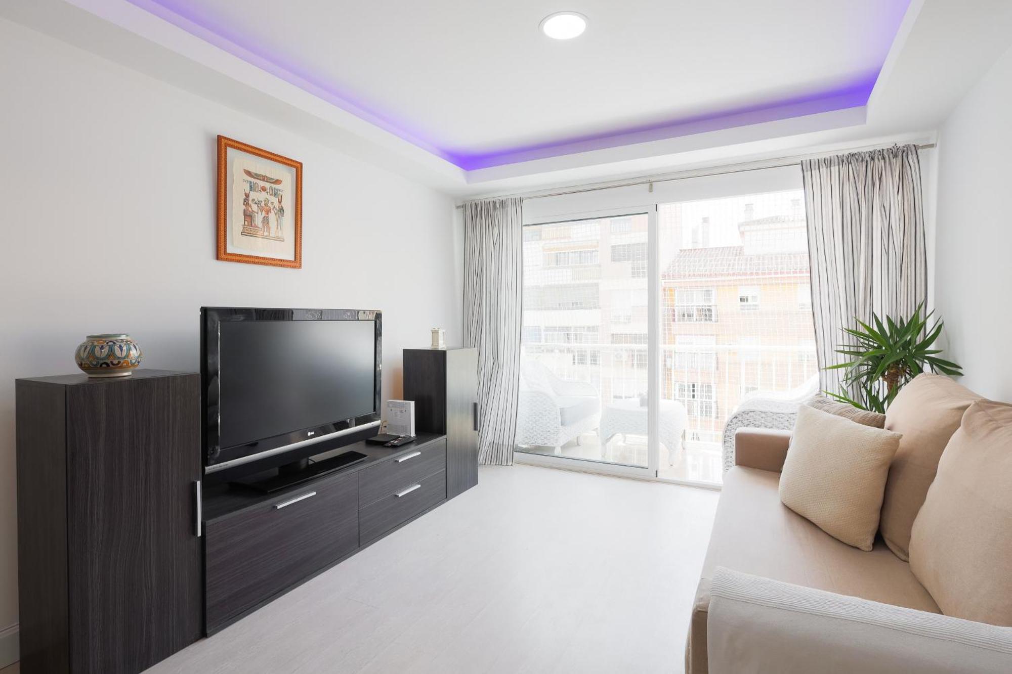 C34 Cosy 4 Bdr Close To Maria Zambrano *